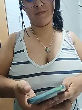 Snapshot of _Angelinaandrade_ chatting on July 9, 2026, 1:20 am Angelinaandrade online show from July 9, 2026, 1:20 am