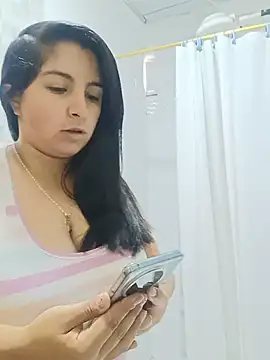 Snapshot of _Angelinaandrade_ chatting on July 10, 2026, 1:03 pm Angelinaandrade online show from July 10, 2026, 1:03 pm