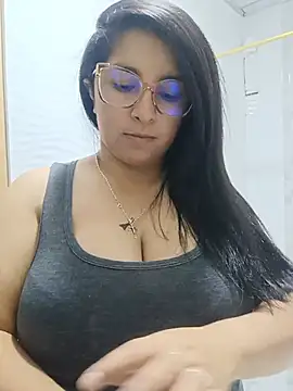 Snapshot of _Angelinaandrade_ chatting on July 28, 2026, 1:12 am Angelinaandrade online show from July 28, 2026, 1:12 am
