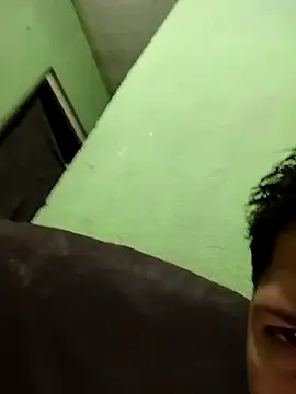 Snapshot of Alonsomadeira chatting on December 22, 2025, 7:16 am Alonsomadeira online show from December 22, 2025, 7:16 am