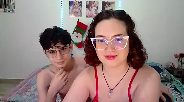 Snapshot of AndrewAnndCherry chatting on December 10, 2024, 1:00 am AndrewAnndCherry online show from December 10, 2024, 1:00 am