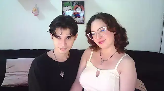 Snapshot of AndrewAnndCherry chatting on January 16, 2025, 1:58 am AndrewAnndCherry online show from January 16, 2025, 1:58 am