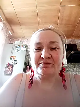 Snapshot of HelenaGlossX chatting on January 11, 2025, 10:08 am HelenaGlossX online show from January 11, 2025, 10:08 am