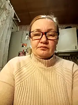 Snapshot of HelenaGlossX chatting on February 24, 2025, 8:17 am HelenaGlossX online show from February 24, 2025, 8:17 am