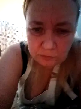 Snapshot of HelenaGlossX chatting on March 13, 2025, 4:12 pm HelenaGlossX online show from March 13, 2025, 4:12 pm