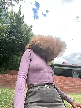 Snapshot of Dime-__ chatting on February 27, 2025, 11:31 am Dime- online show from February 27, 2025, 11:31 am