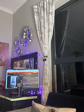 Snapshot of Dime-__ chatting on October 3, 2025, 1:13 am Dime- online show from October 3, 2025, 1:13 am