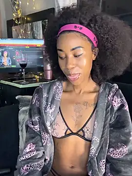 Snapshot of Dime-__ chatting on October 15, 2025, 10:10 pm Dime- online show from October 15, 2025, 10:10 pm