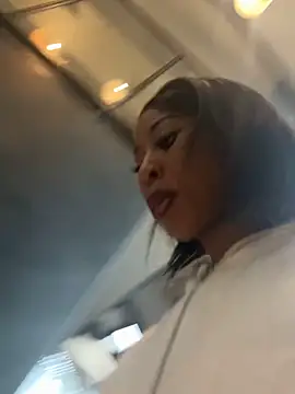 Snapshot of Dime-__ chatting on October 29, 2025, 3:58 pm Dime- online show from October 29, 2025, 3:58 pm