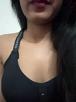 Hot Goldengirl online show from April 7, 2026, 8:53 pm