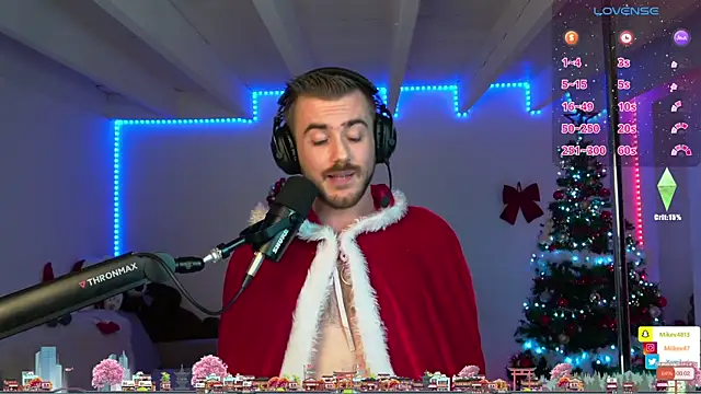 Snapshot of Mikev chatting on December 9, 2024, 7:07 pm Mikev online show from December 9, 2024, 7:07 pm