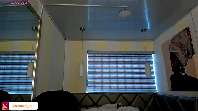 Snapshot of _Antonnela_ chatting on May 25, 2026, 9:21 pm Antonnela online show from May 25, 2026, 9:21 pm
