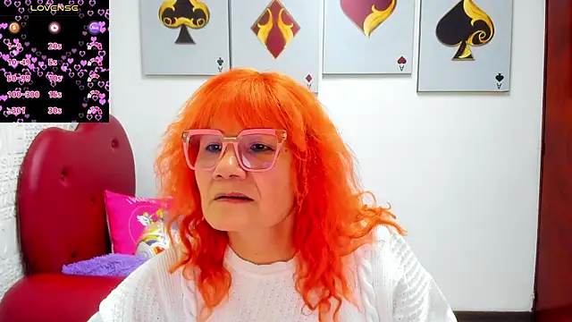 Salomeediaz  online show from July 6, 2026, 8:33 pm