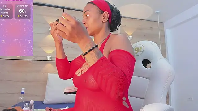 martina touss online show from February 20, 2025, 7:19 pm