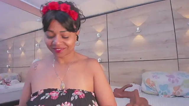 martina touss online show from November 29, 2025, 1:36 pm