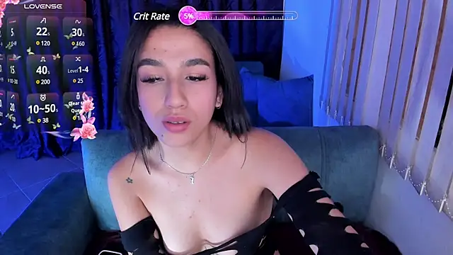 Snapshot of SaraaMills chatting on February 4, 2025, 10:34 pm SaraaMills online show from February 4, 2025, 10:34 pm