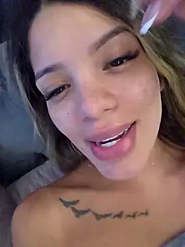 Snapshot of Ameliadickens chatting on November 6, 2025, 8:10 pm Ameliadickens online show from November 6, 2025, 8:10 pm