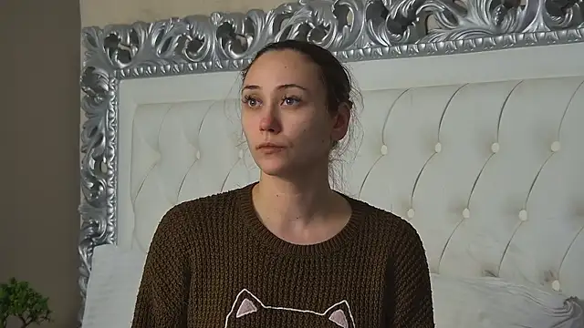 Snapshot of AliceMunro chatting on January 13, 2026, 6:46 pm AliceMunro online show from January 13, 2026, 6:46 pm