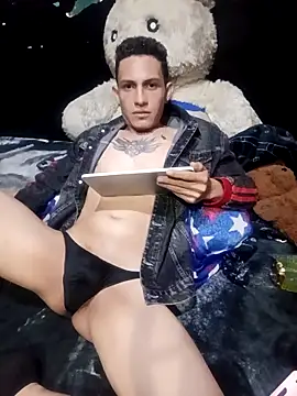 Snapshot of Ale21-345 chatting on February 4, 2026, 2:06 am Ale21-345 online show from February 4, 2026, 2:06 am