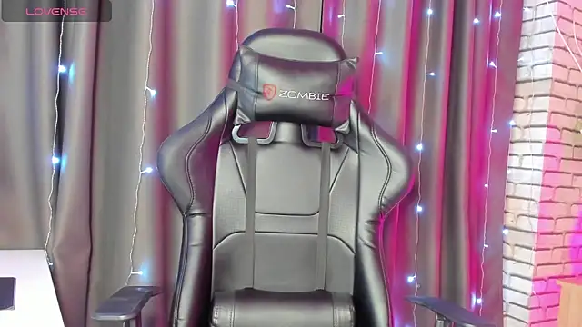 Stacey Brown online show from December 20, 2024, 2:49 pm