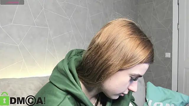 Snapshot of Stacey_Brown chatting on December 22, 2025, 1:24 am Stacey Brown online show from December 22, 2025, 1:24 am