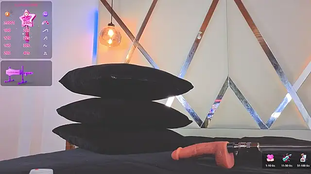 Snapshot of MarielQueenx chatting on November 6, 2025, 4:24 am MarielQueenx online show from November 6, 2025, 4:24 am