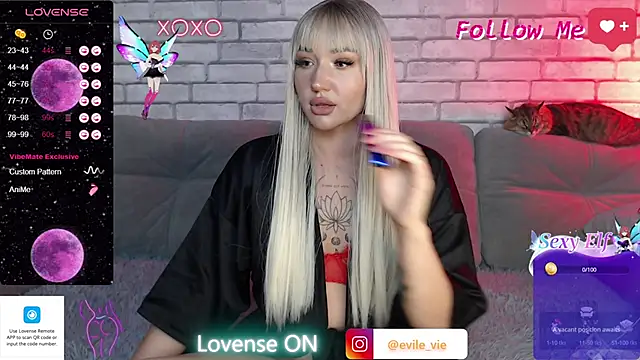 Snapshot of Eva_Evile chatting on March 2, 2025, 9:42 am Eva Evile online show from March 2, 2025, 9:42 am