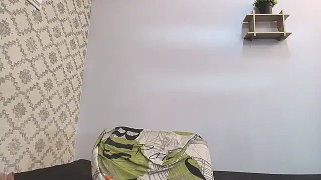 Snapshot of Chantal_taylor_ chatting on February 24, 2025, 3:20 pm Chantal taylor online show from February 24, 2025, 3:20 pm