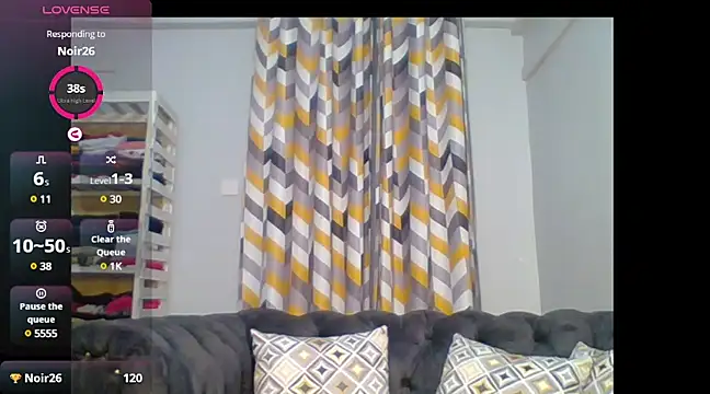 Petite 254 online show from February 10, 2025, 7:28 pm