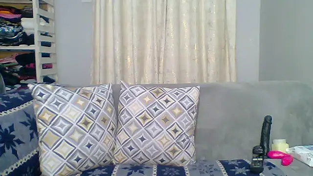 Snapshot of Petite_254 chatting on January 6, 2026, 12:14 am Petite 254 online show from January 6, 2026, 12:14 am