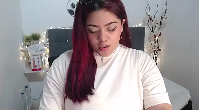 Snapshot of KathyGonzalez chatting on February 1, 2025, 11:37 pm KathyGonzalez online show from February 1, 2025, 11:37 pm