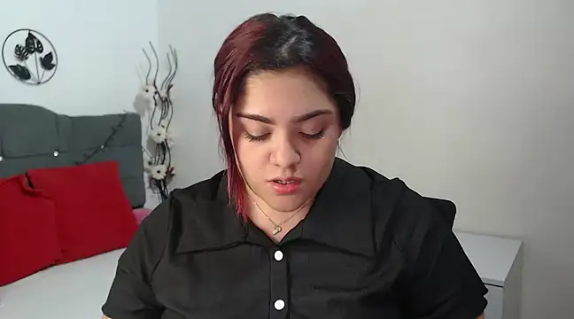 Snapshot of KathyGonzalez chatting on March 7, 2025, 8:55 pm KathyGonzalez online show from March 7, 2025, 8:55 pm