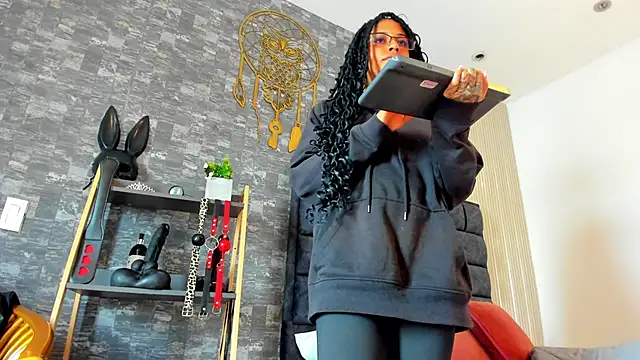 JuliaRose ks online show from November 5, 2025, 7:25 pm