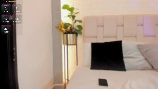 Natasha Smith09 online show from February 28, 2025, 3:15 am