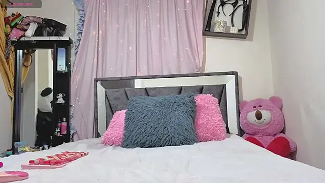 Snapshot of Hotsamantamature chatting on January 8, 2026, 11:29 pm Hotsamantamature online show from January 8, 2026, 11:29 pm