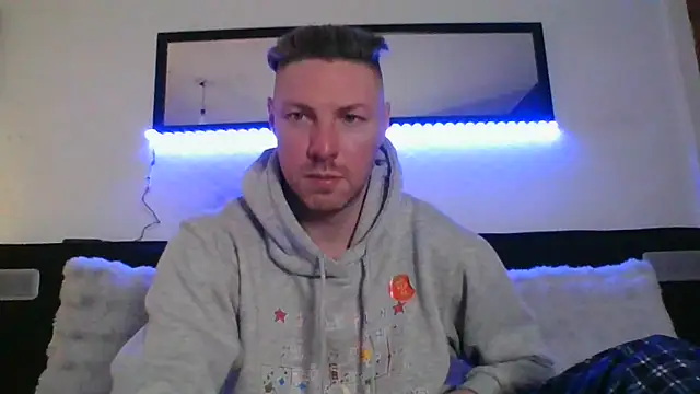 Snapshot of Fit4fun24 chatting on January 6, 2026, 11:40 pm Fit4fun24 online show from January 6, 2026, 11:40 pm