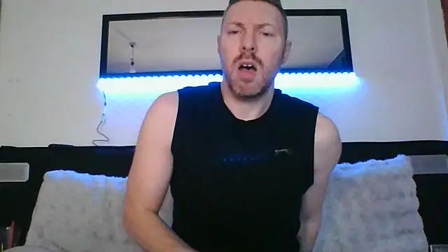 Snapshot of Fit4fun24 chatting on March 13, 2026, 6:25 pm Fit4fun24 online show from March 13, 2026, 6:25 pm