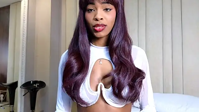 adaraSmiith online show from February 4, 2025, 2:32 pm