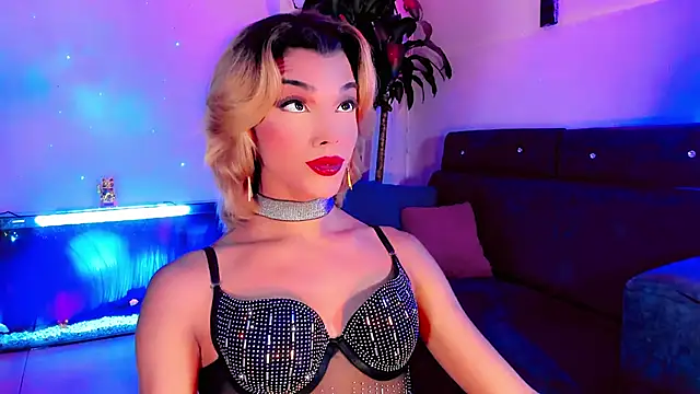 Snapshot of the-horus-girl chatting on October 10, 2025, 1:59 am the-horus-girl online show from October 10, 2025, 1:59 am