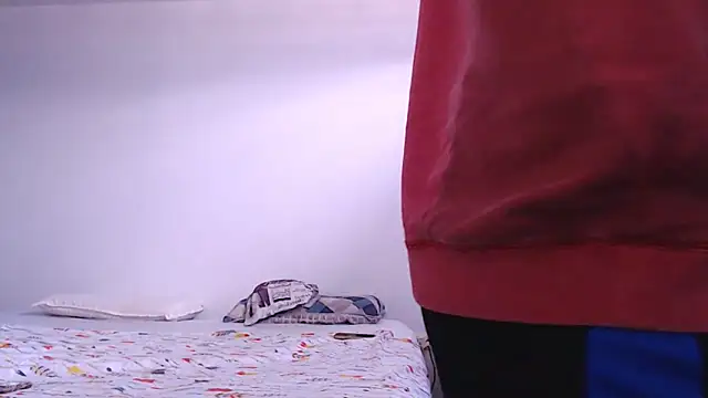 Snapshot of Sanit_Di chatting on December 21, 2025, 2:13 pm Sanit Di online show from December 21, 2025, 2:13 pm