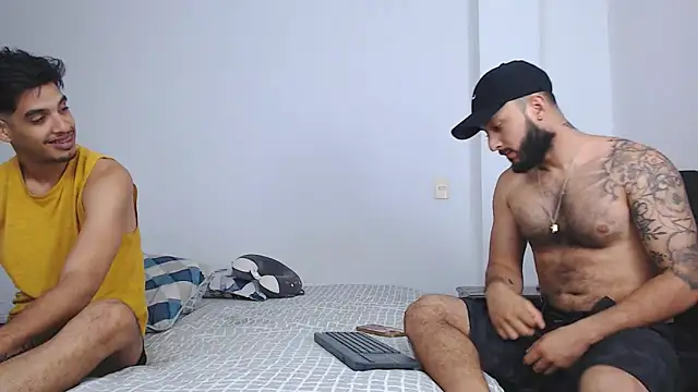 Snapshot of Sanit_Di chatting on February 21, 2026, 3:02 pm Sanit Di online show from February 21, 2026, 3:02 pm