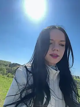 Snapshot of Vanesskaa chatting on April 23, 2026, 10:47 am Vanesskaa online show from April 23, 2026, 10:47 am