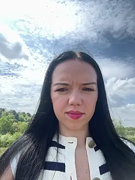 Snapshot of Vanesskaa chatting on May 8, 2026, 11:26 am Vanesskaa online show from May 8, 2026, 11:26 am