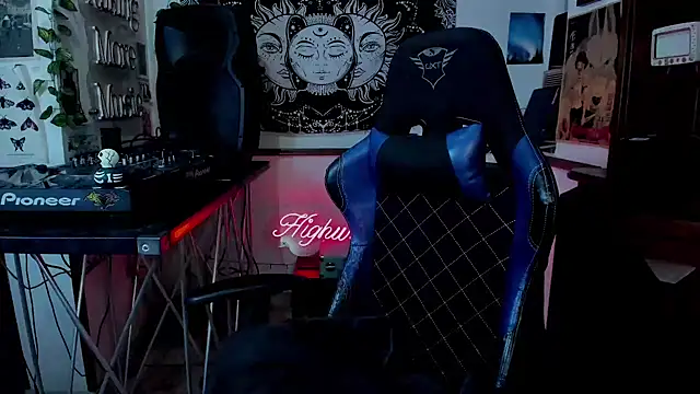 Demongirl6666 online show from January 9, 2025, 4:52 am