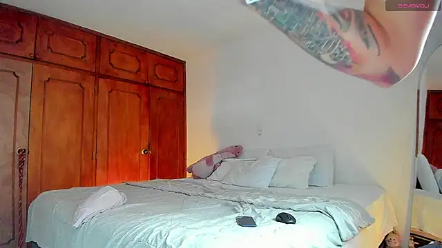 Jordyrodriiguez online show from December 17, 2024, 7:26 pm