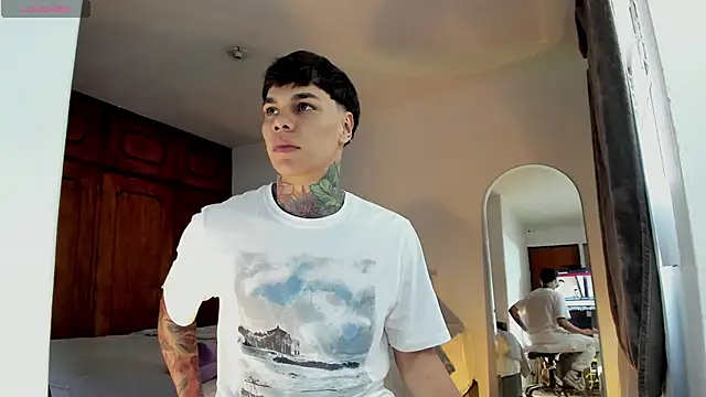 Jordyrodriiguez online show from December 28, 2024, 9:51 pm