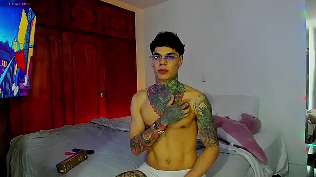 Jordyrodriiguez online show from January 5, 2025, 11:55 pm