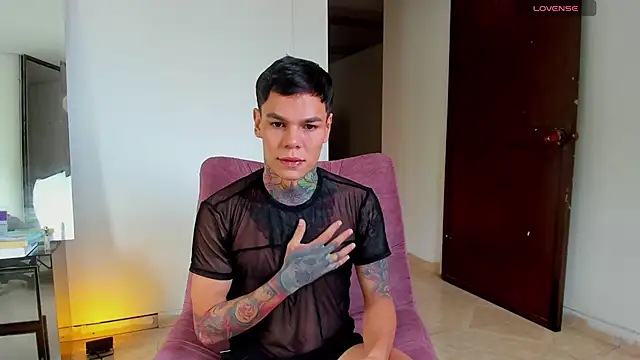 Jordyrodriiguez online show from October 13, 2025, 5:24 pm