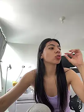 Snapshot of Liissa_cute_ chatting on January 25, 2025, 8:53 pm Liissa cute online show from January 25, 2025, 8:53 pm