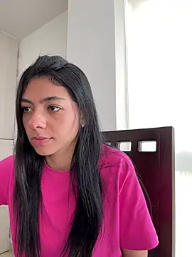 Snapshot of Liissa_cute_ chatting on February 17, 2025, 7:21 pm Liissa cute online show from February 17, 2025, 7:21 pm